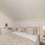 Three Bedroom * トロギール