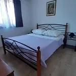 Three Bedroom ヴィラ トロギール