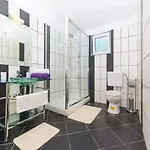 Three Bedroom トロギール