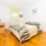 Three Bedroom トロギール