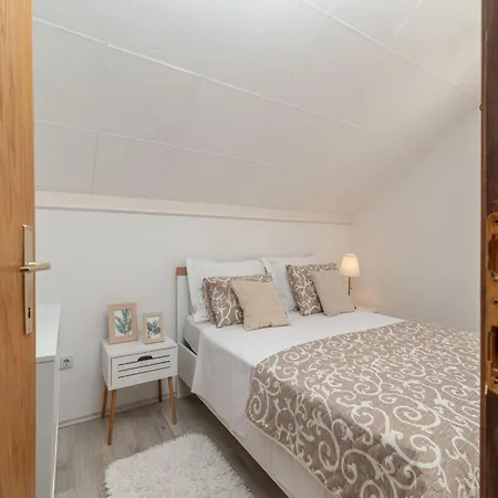Three Bedroom Βίλα *